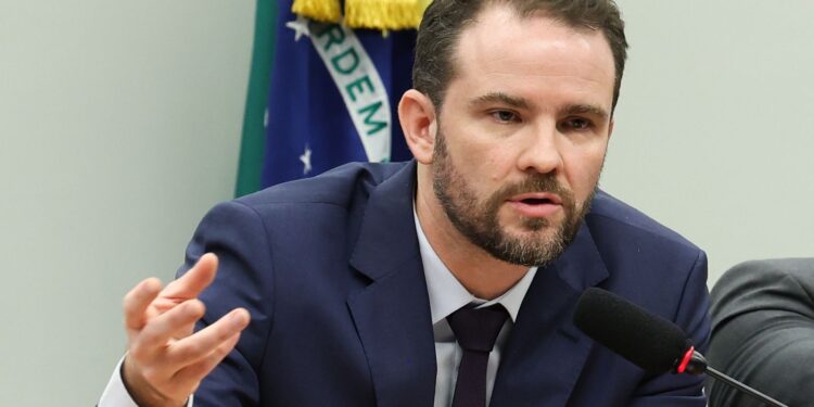 Durigan diz que União negocia acordo para permitir empréstimo ao BRB