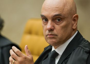 Fachin autoriza AGU a defender Moraes em processo nos EUA