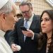 Papa nomeia primeira mulher para liderar comunicações do Vaticano